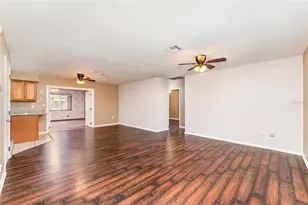 6204 Sweetwater Dr E, Lakeland, FL 33811 - Photo 5