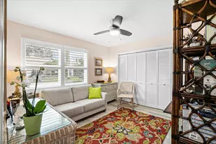 2322 Riverbluff Pkwy, Sarasota, FL 34231 - Photo 25