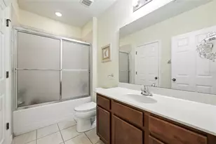 121 Las Fuentes Dr, Kissimmee, FL 34746 - Photo 19