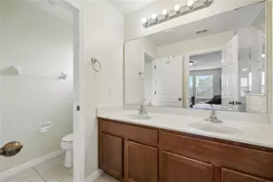 121 Las Fuentes Dr, Kissimmee, FL 34746 - Photo 29