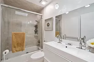 298 Lake Markham Rd, Sanford, FL 32771 - Photo 23