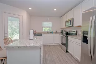 695 Bay Leaf Dr, Kissimmee, FL 34759 - Photo 5