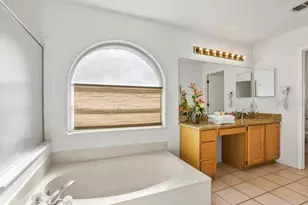 2871 Picadilly Cir, Kissimmee, FL 34747 - Photo 21