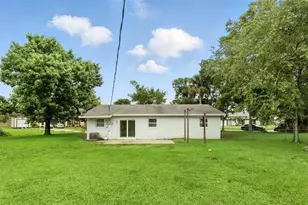 3229 Sabal Palm Dr, Edgewater, FL 32141 - Photo 25