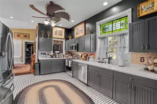 126 E Palmetto Ave, Howey in the Hills, FL 34737 - Photo 17