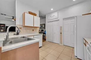 4115 Aberdeen Ln, Lake Wales, FL 33859 - Photo 9