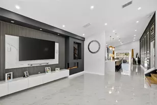 738 Hacienda Cir, Kissimmee, FL 34741 - Photo 5