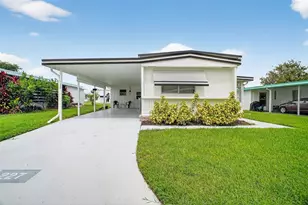 227 Paradise S, Leesburg, FL 34788 - Photo 1
