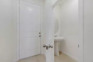 547 Southern Edge Wy, Sanford, FL 32771 - Photo 3