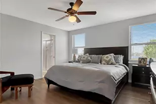 1749 Cayman Cove Cir, Saint Cloud, FL 34772 - Photo 9