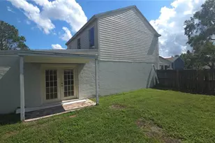 9718 Fox Hollow Rd, Tampa, FL 33647 - Photo 3