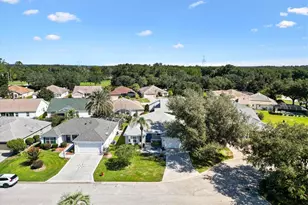7821 SE 166th Smallwood Pl, The Villages, FL 32162 - Photo 35