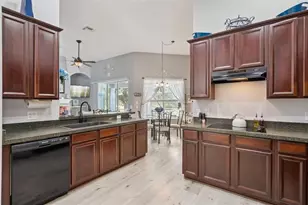 529 Johns Landing Way, Oakland, FL 34787 - Photo 21