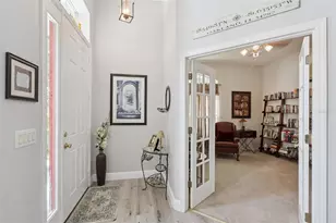 529 Johns Landing Way, Oakland, FL 34787 - Photo 3