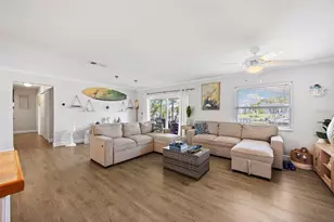 3596 Beach Dr SE, Saint Petersburg, FL 33705 - Photo 11