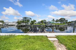 3596 Beach Dr SE, Saint Petersburg, FL 33705 - Photo 5