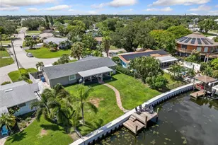 3596 Beach Dr SE, Saint Petersburg, FL 33705 - Photo 7
