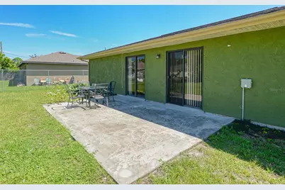 2565 SE Dogwood Avenue, Port Saint Lucie, FL 34952 - Photo 21