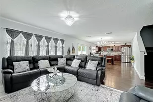 4660 Ross Lanier Ln, Kissimmee, FL 34758 - Photo 9