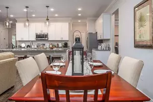 425 W Seminole Dr, Venice, FL 34293 - Photo 11