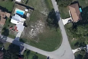 3812 Ramiro St, Sebring, FL 33872 - Photo 1