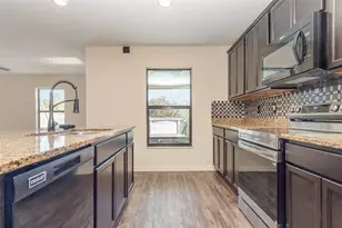 104 Jasmine Cir, Kissimmee, FL 34759 - Photo 9