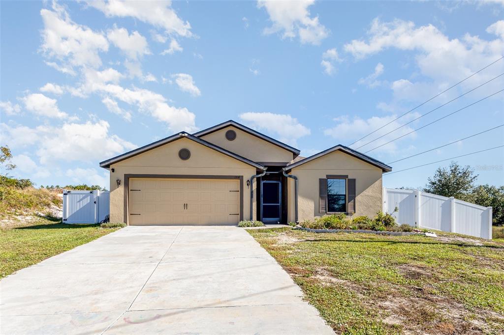 104 Jasmine Cir main architectural view