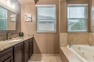 556 Cresta Cir, West Palm Beach, FL 33413 - Photo 35