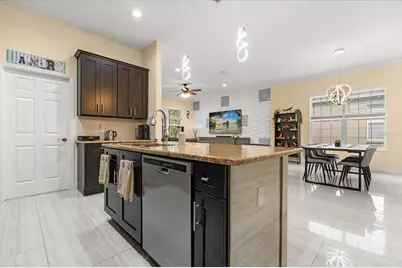 2717 Scarborough Court, Kissimmee, FL 34744 - Photo 9