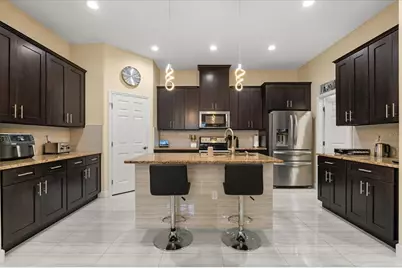 2717 Scarborough Court, Kissimmee, FL 34744 - Photo 7