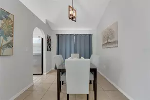 4310 Bayside Dr, Kissimmee, FL 34746 - Photo 15