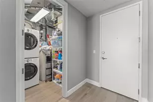 150 E Robinson St, Orlando, FL 32801 - Photo 27