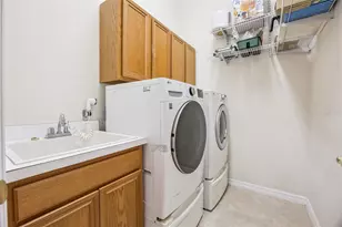 1061 Spring Mill Dr, Winter Garden, FL 34787 - Photo 25