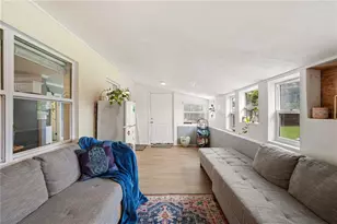 2211 Beatrice Dr, Orlando, FL 32810 - Photo 9