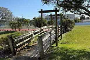 625 Duchess Blvd, Dunedin, FL 34698 - Photo 37