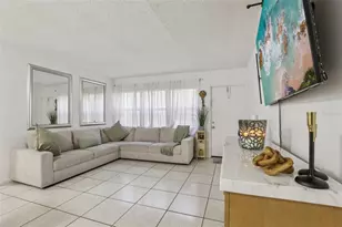 10148 Twin Lakes Dr, Coral Springs, FL 33071 - Photo 5