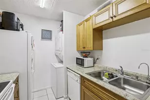 10148 Twin Lakes Dr, Coral Springs, FL 33071 - Photo 17