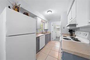 2854 Newcomb Ct, Orlando, FL 32826 - Photo 11