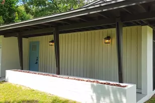 126 E Cypress Ave, Howey in the Hills, FL 34737 - Photo 7