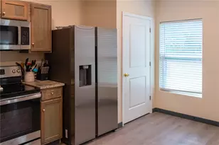 5812 Flori Ln, Orlando, FL 32808 - Photo 11