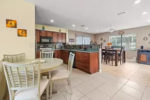 10164 Gifford Dr, Spring Hill, FL 34608 - Photo 9