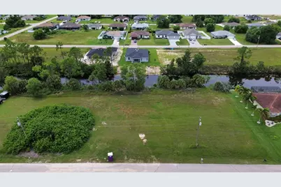 4140 NE 21st Place, Cape Coral, FL 33909 - Photo 3