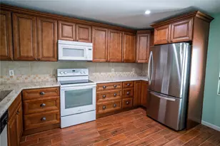 8 Escondido Cir, Altamonte Springs, FL 32701 - Photo 9