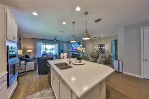 1049 Wanderer Dr, Deltona, FL 32738 - Photo 5