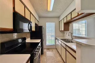 8724 Mallard Reserve Dr, Tampa, FL 33614 - Photo 7