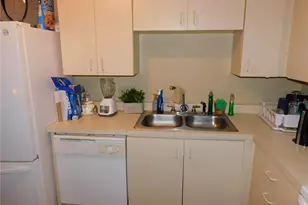 345 Lakepointe Dr, Altamonte Springs, FL 32701 - Photo 13