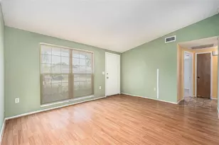 6653 Albemarle Pkwy, New Port Richey, FL 34653 - Photo 7