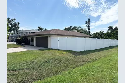 2204 78th Street W, Bradenton, FL 34209 - Photo 5
