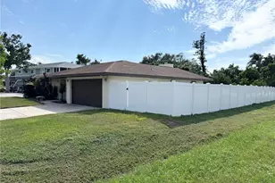 2204 78th St W, Bradenton, FL 34209 - Photo 5