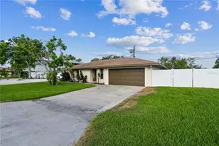 2204 78th St W, Bradenton, FL 34209 - Photo 3